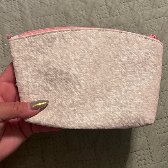 Princess Makeup Bag 👑 - Picture 4 of 4
